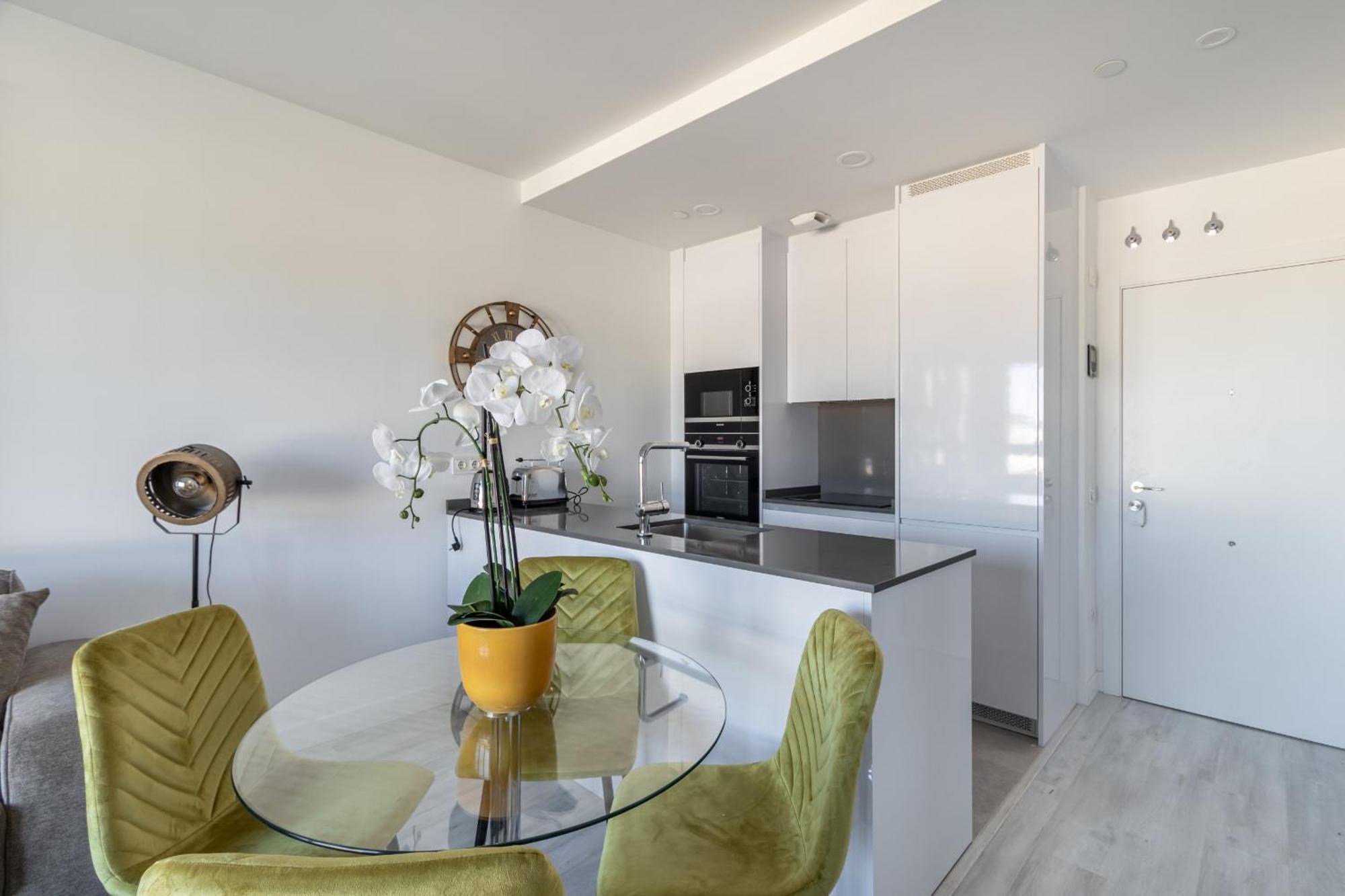 Malaga Skyline 1 Pool & Parking Free Apartment ภายนอก รูปภาพ