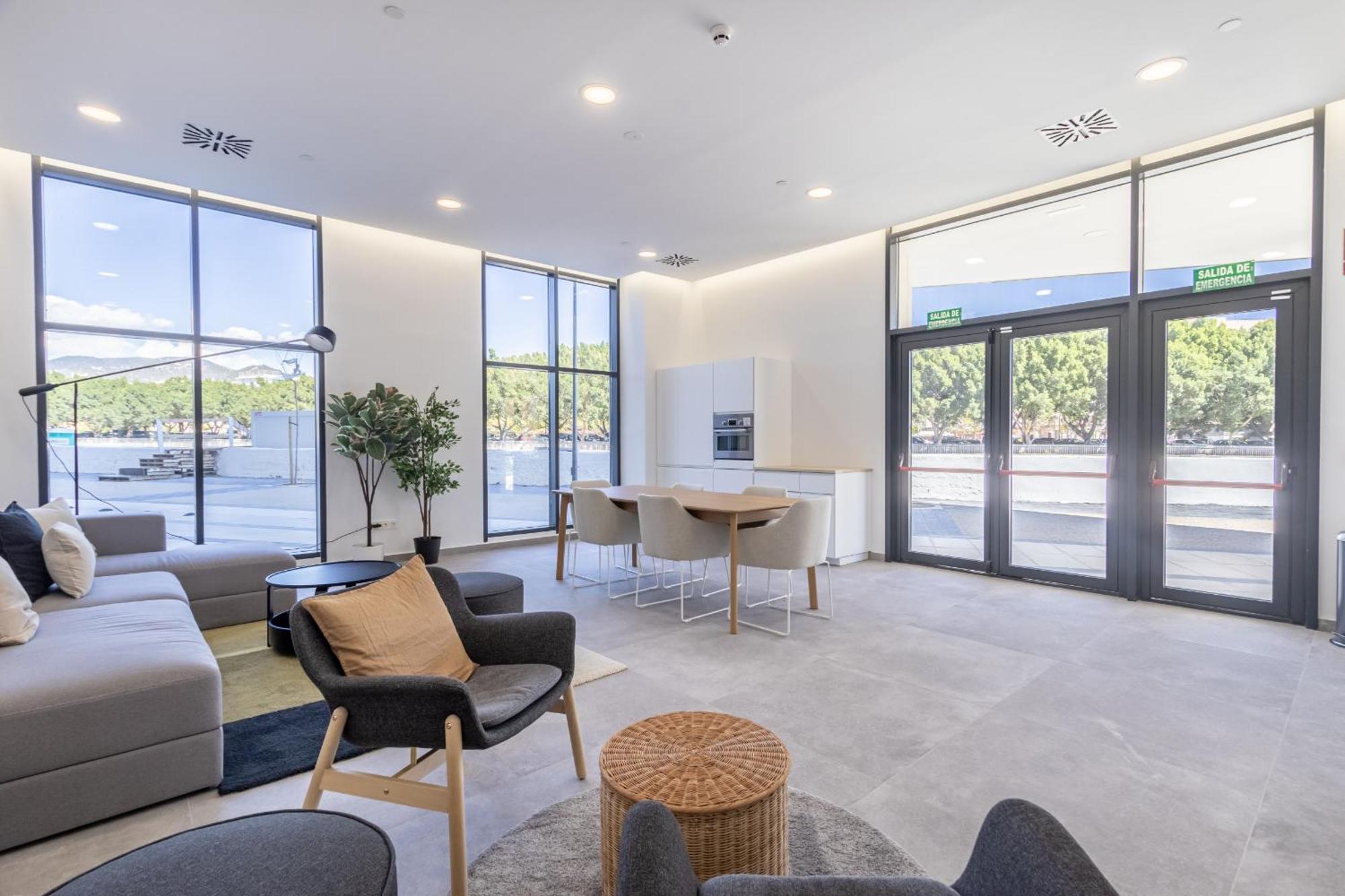 Malaga Skyline 1 Pool & Parking Free Apartment ภายนอก รูปภาพ
