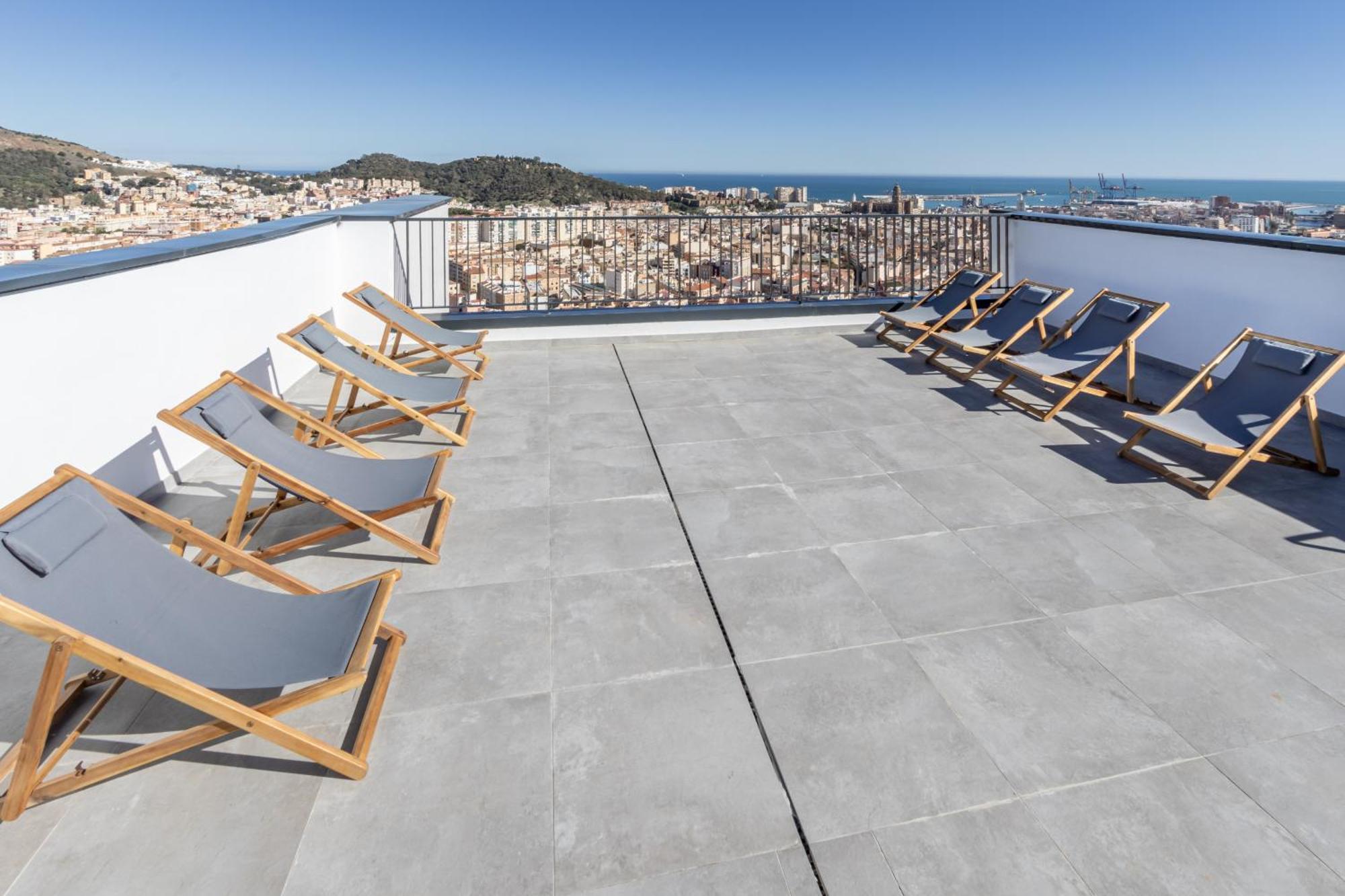 Malaga Skyline 1 Pool & Parking Free Apartment ภายนอก รูปภาพ