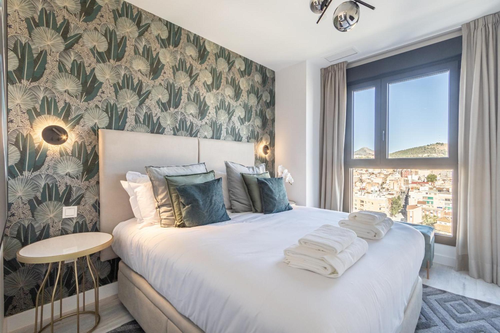 Malaga Skyline 1 Pool & Parking Free Apartment ภายนอก รูปภาพ