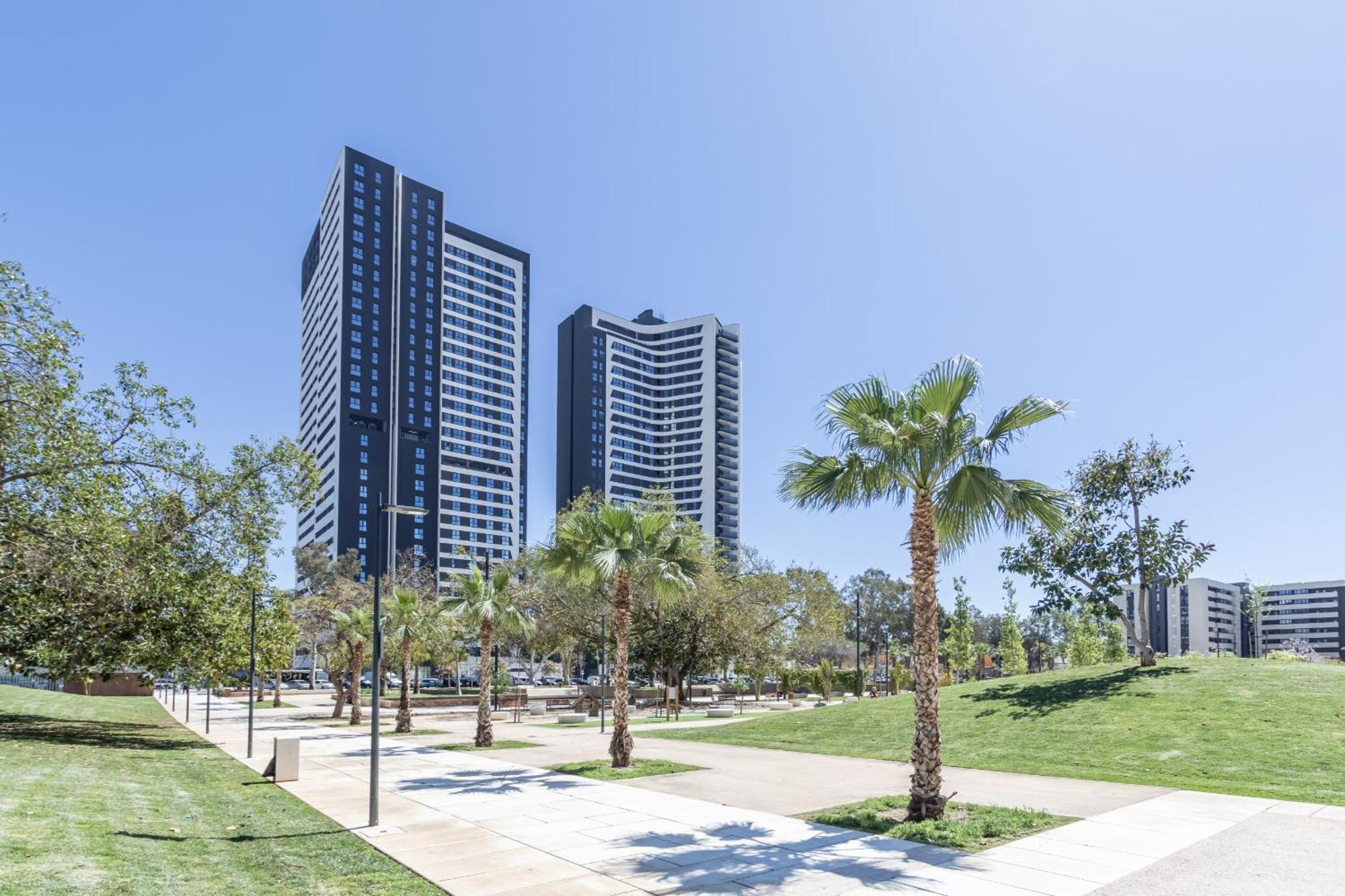 Malaga Skyline 1 Pool & Parking Free Apartment ภายนอก รูปภาพ